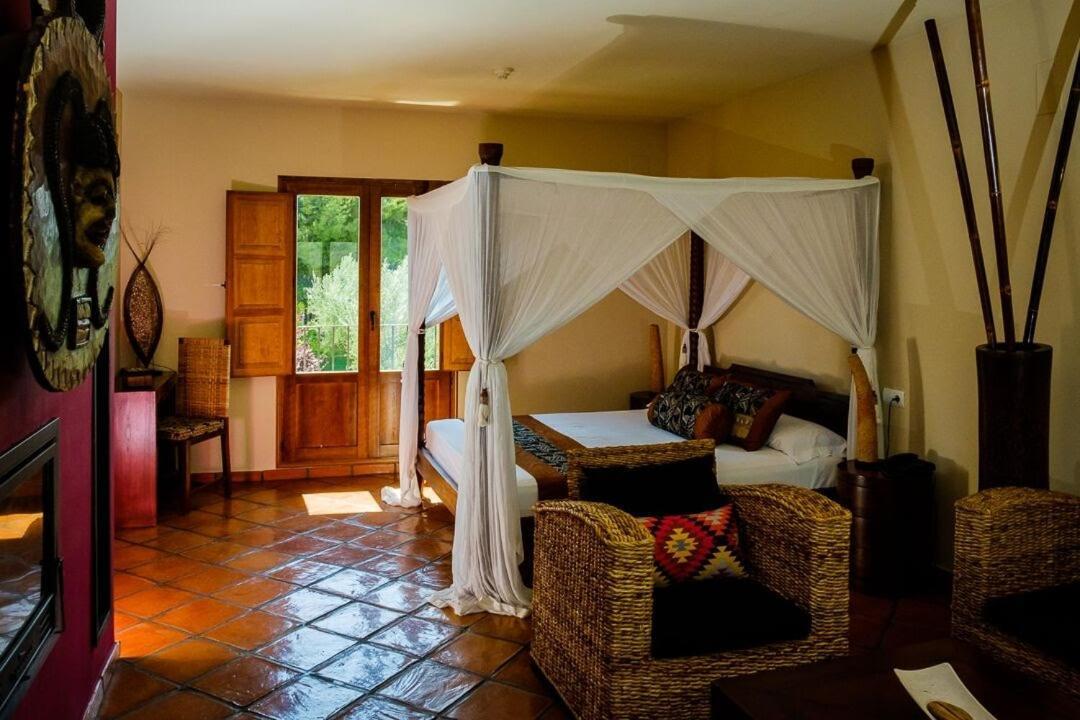 Masia Durba Hotel Castellnovo Exterior photo